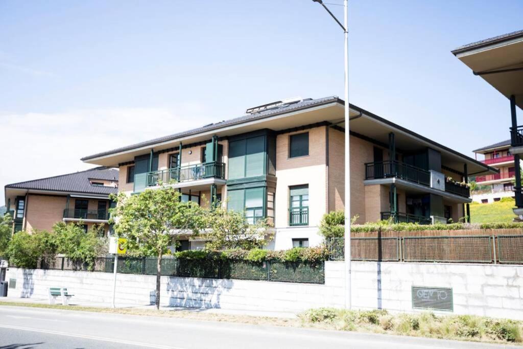 Berlín - Basquenjoy Apartamento Hondarribia Exterior foto